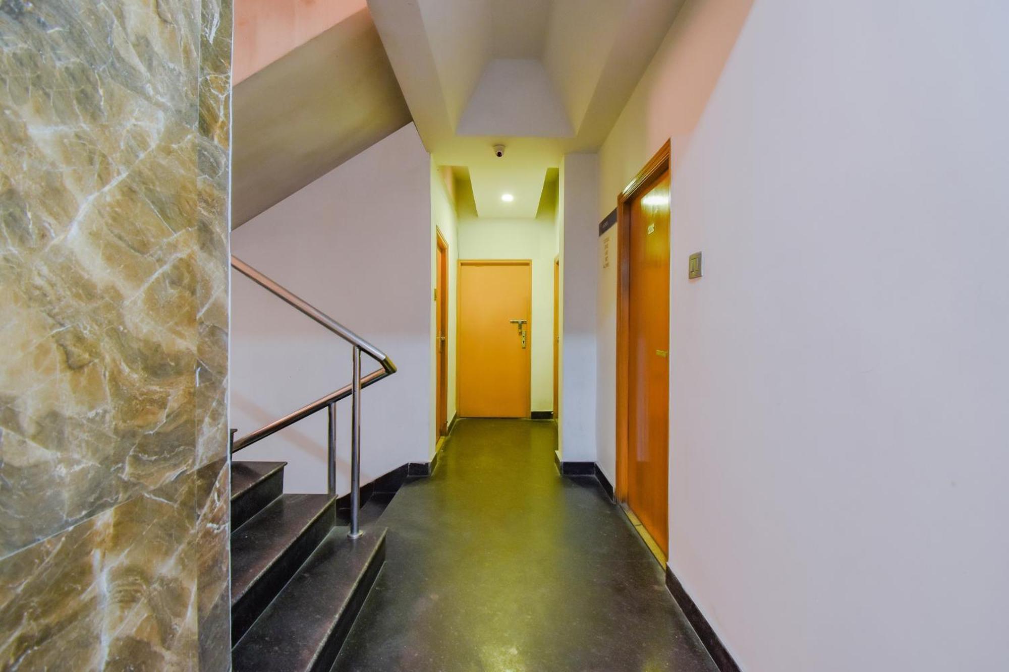Super Oyo Krishna Guest House Kolkata Exterior photo